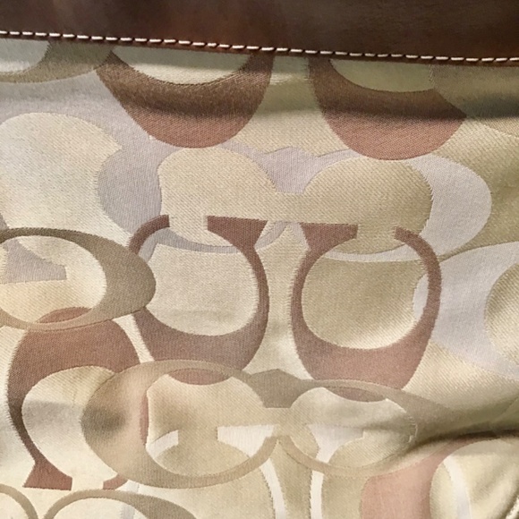 Coach Optic Signature Zoe L0967 F14710 Preowned - Picture 3 of 14